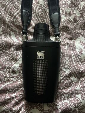 Stanley Black Insulated Flask with Removable Shoulder Strap